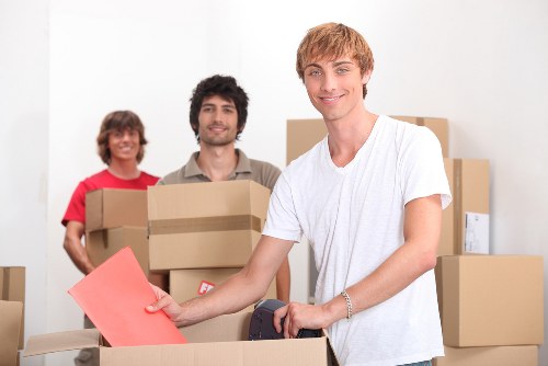 Enfield moving van support with loading and transport