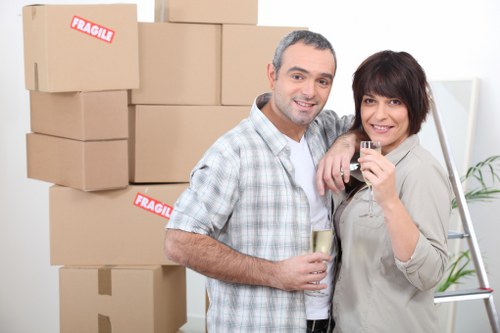 Local removal truck hire for a flat move in Enfield